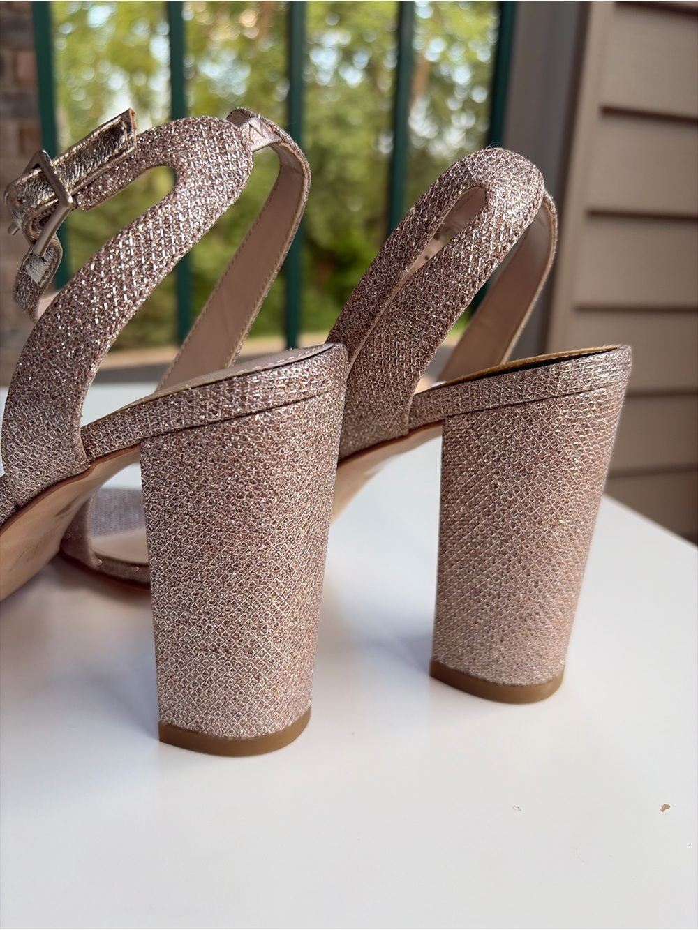 🌾Pelle Moda Size 9M Rose Gold Glitter Ankle Strap Block Heel Sandals Party Chic - Picture 13 of 17